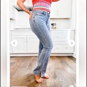 Judy blue bootcut jeans. True to size.